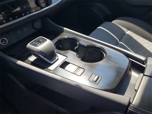 Used 2023 Nissan Rogue SV image 19