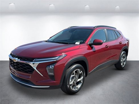 Certified 2024 Chevrolet Trax LT w/ Driver Confidence Package image 1
