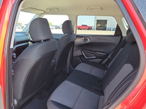Used 2020 Kia Soul S image 9