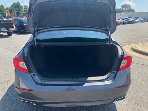 Used 2018 Honda Accord Sport image 15