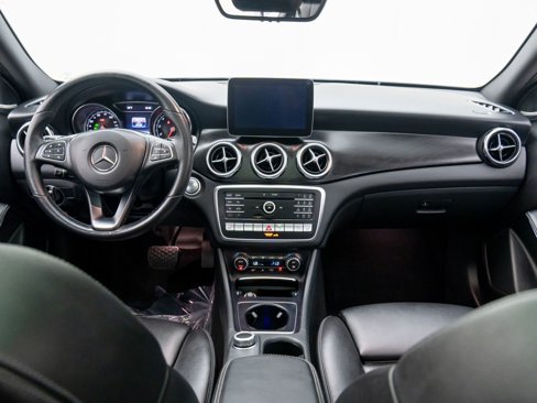 Used 2019 Mercedes-Benz GLA 250 4MATIC image 10