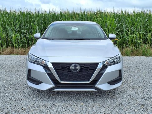 Used 2022 Nissan Sentra SV image 3