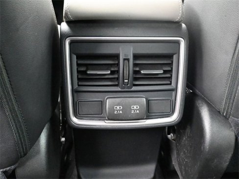 Used 2022 Subaru Forester Limited image 21