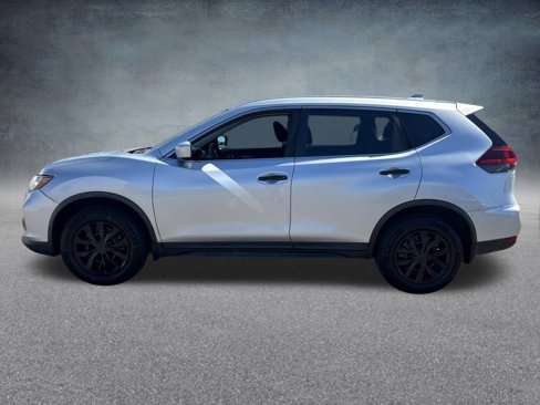 Used 2018 Nissan Rogue S image 12