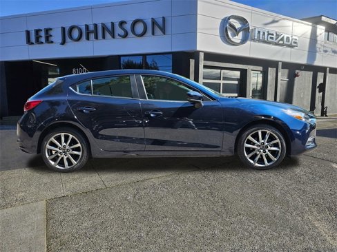 Used 2018 MAZDA MAZDA3 Touring image 6