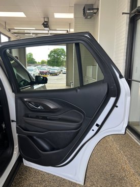Used 2020 GMC Terrain SLT w/ Preferred Package image 14