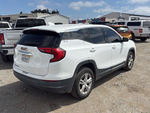 Used 2020 GMC Terrain SLE image 3