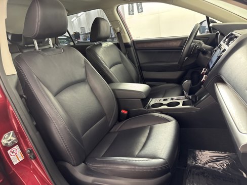 Used 2018 Subaru Outback 2.5i Limited image 12