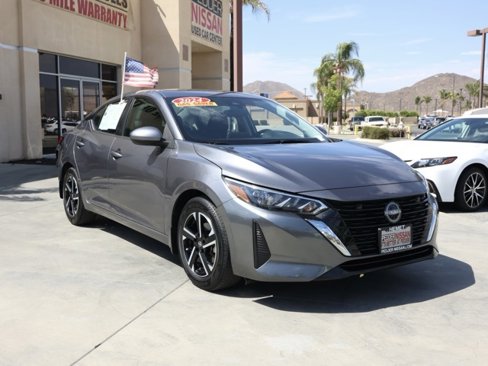 Used 2024 Nissan Sentra SV image 2