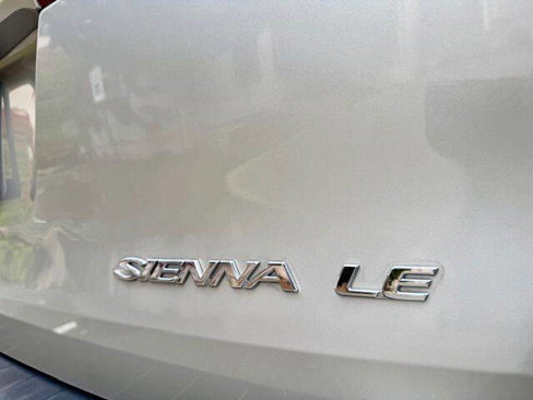 Used 2005 Toyota Sienna LE image 11