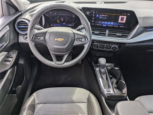 Used 2024 Chevrolet Trax LT image 16
