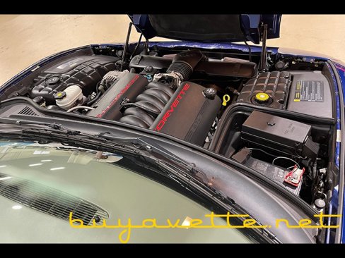 Used 2004 Chevrolet Corvette Coupe w/ Preferred Equipment Group image 25