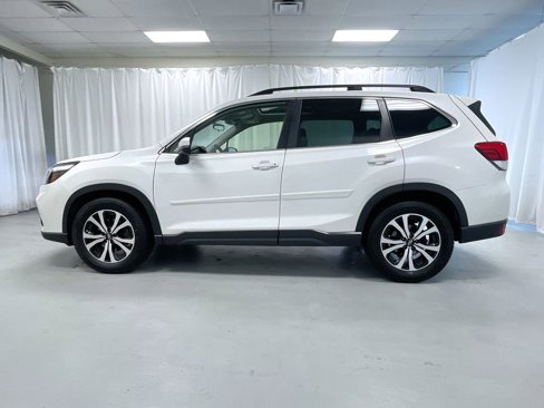 Used 2020 Subaru Forester Limited image 10