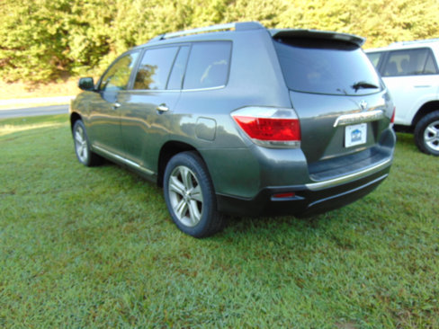 Used 2013 Toyota Highlander Limited image 29