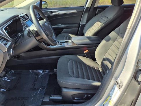 Used 2019 Ford Fusion SE image 26