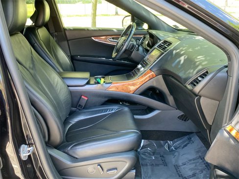 Used 2019 Lincoln Nautilus Reserve image 34