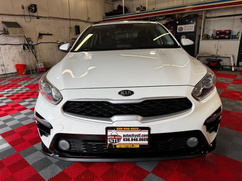 Used 2019 Kia Forte LXS image 2