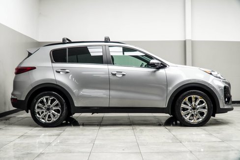 Used 2022 Kia Sportage Nightfall Edition w/ Nightfall Fwd Premium Package image 6