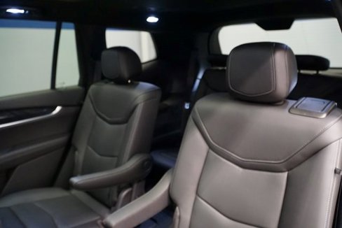 Certified 2022 Cadillac XT6 Premium Luxury image 22