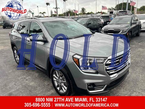 Used 2023 GMC Terrain SLT image 2