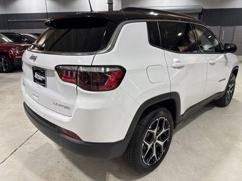 New 2025 Jeep Compass Limited w/ Sun and Sound Group image 9