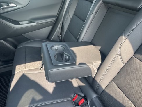 New 2026 Chevrolet Equinox LT w/ Convenience Package II image 28