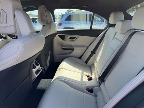 Certified 2022 Mercedes-Benz C 300 4MATIC Sedan image 31