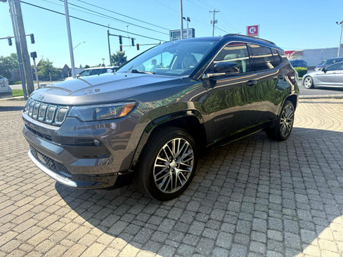 Used 2022 Jeep Compass Limited w/ Elite Group image 4