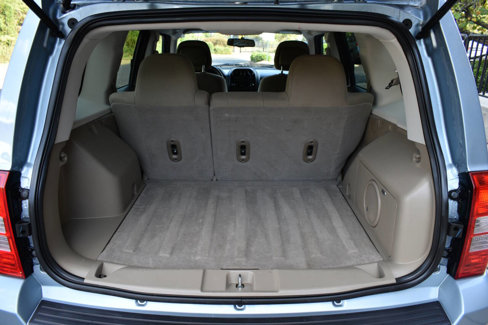 Used 2014 Jeep Patriot Latitude w/ Sun/Sound Group image 10