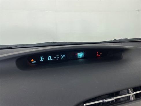 Used 2015 Toyota Prius Four image 6