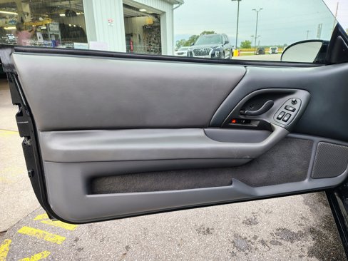 Used 1999 Chevrolet Camaro Z28 image 8