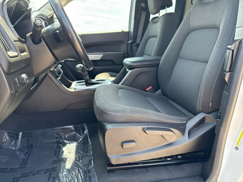 Used 2019 Chevrolet Colorado LT w/ Safety Package image 21
