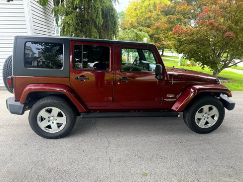 Used 2010 Jeep Wrangler Unlimited Sahara w/ Mopar Chrome Edition Group image 8