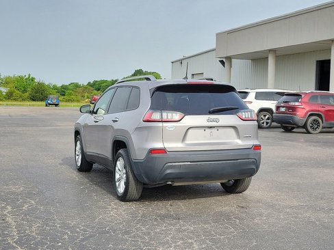 Used 2020 Jeep Cherokee Latitude image 4
