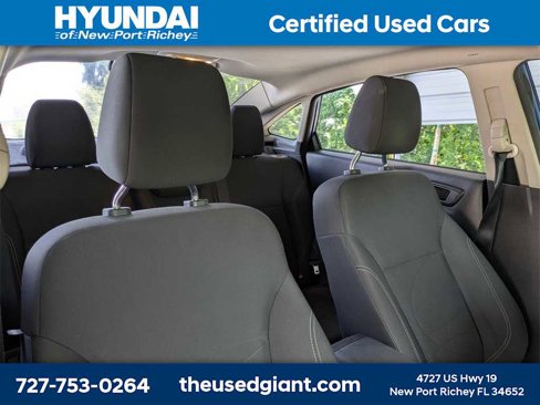 Used 2019 Ford Fiesta SE image 6