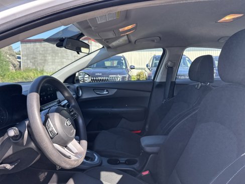 Used 2021 Kia Forte LXS image 11