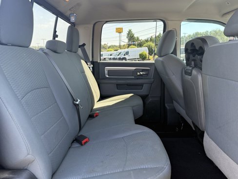 Used 2019 RAM 1500 Classic SLT image 36