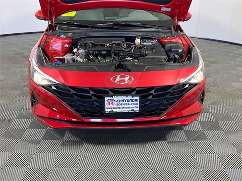Used 2023 Hyundai Elantra SEL w/ Convenience Package image 9