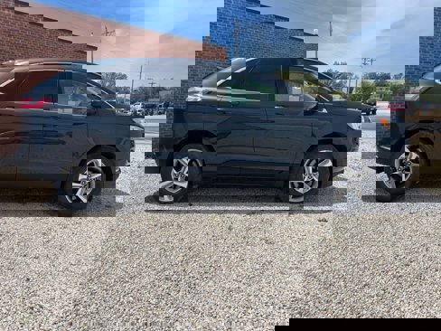 Certified 2022 Ford Edge SEL w/ Convenience Package image 2