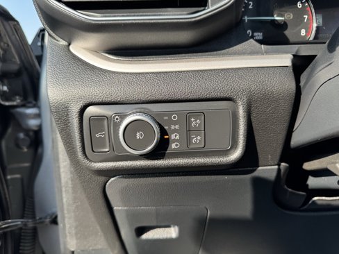 Used 2022 Ford Explorer XLT w/ Equipment Group 202A image 11