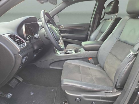 Used 2020 Jeep Grand Cherokee Altitude image 21