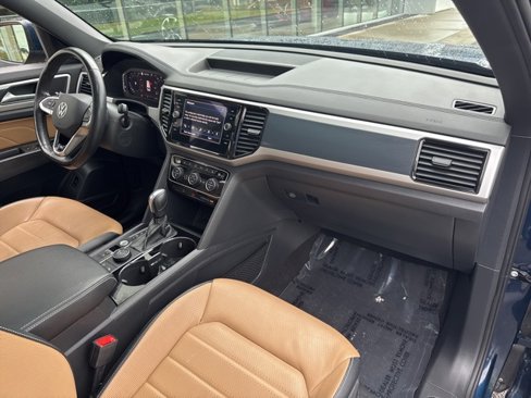 Used 2022 Volkswagen Atlas Cross Sport SEL Premium R-Line image 19