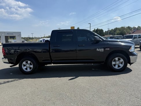 Used 2019 RAM 1500 Classic SLT image 2