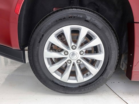 Used 2018 Chrysler Pacifica Touring-L image 30