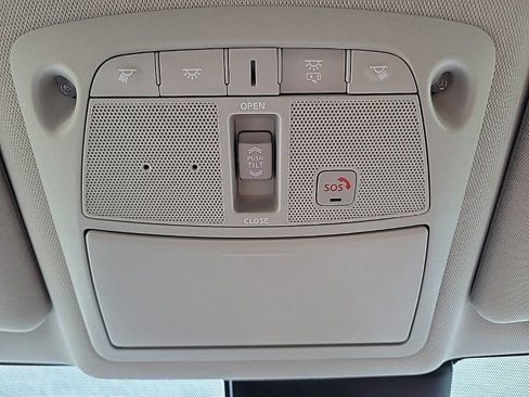 Used 2019 Nissan Rogue SL w/ Premium Package image 27