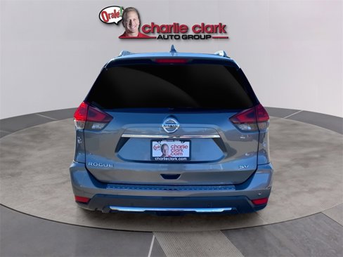 Used 2019 Nissan Rogue SV w/ Premium Package image 5