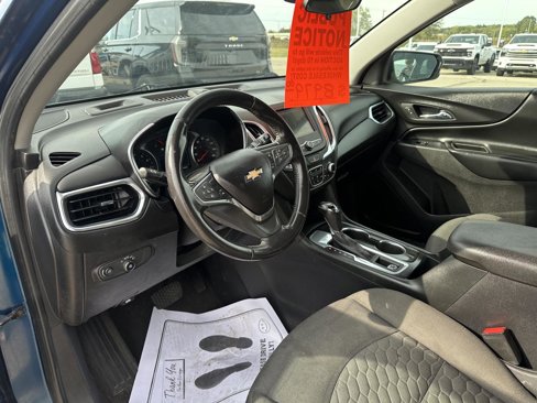 Used 2019 Chevrolet Equinox LT w/ Driver Convenience Package image 23