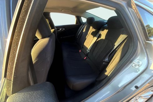 Used 2015 Chrysler 200 Limited w/ Convenience Group image 20