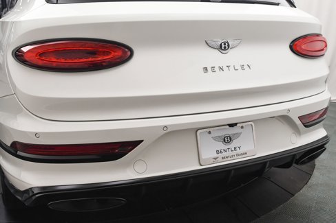 Used 2022 Bentley Bentayga Speed image 23