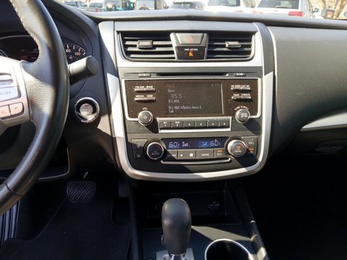 Used 2016 Nissan Altima 2.5 SV image 21
